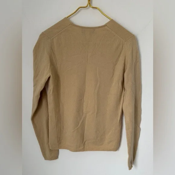 Vintage Croft & Barrow Soft Tan V-Neck Pullover Cashmere Sweater Women’s Medium - Picture 3 of 5